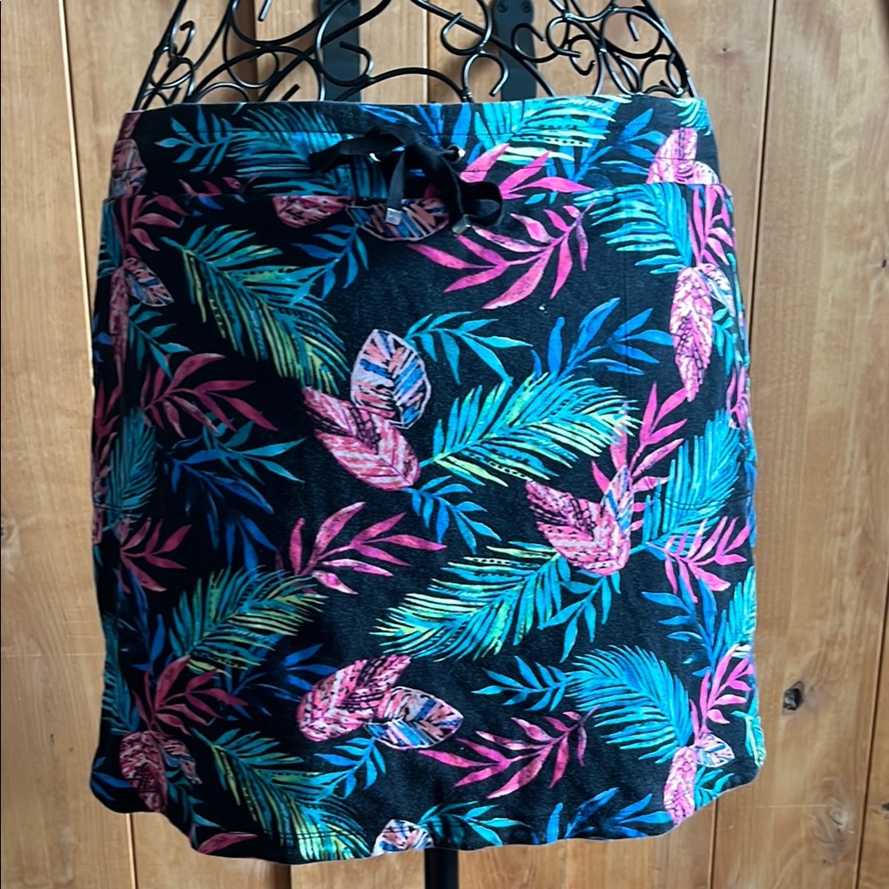 Women’s Croft&Barrow Tropical Print Skort with Drawstring sizeLG